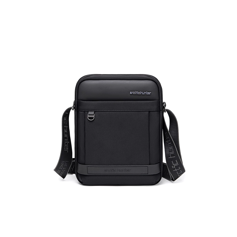 کیف دوشی آرکتیک هانتر کد K00162